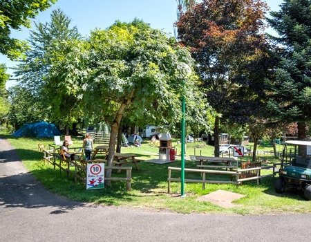 Camping de la Haute Sioule, 3* - 4