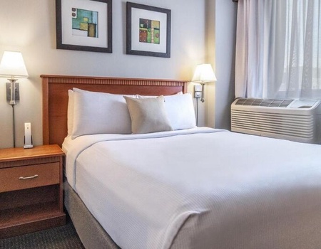 Saint-Laurent Montréal 3* - Sans transfert - 3