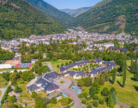Séjour de montagne avec piscine en famille en Haute-Garonne - 3* - Pyrénées, France - Image 2