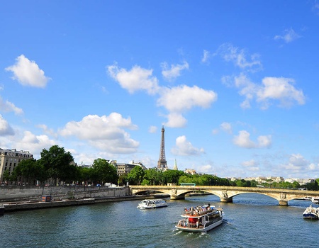 Evasion parisienne avec promenade sur la Seine - 4*