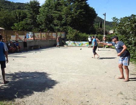 Camping Iserand Calme et Nature, 3* - 4