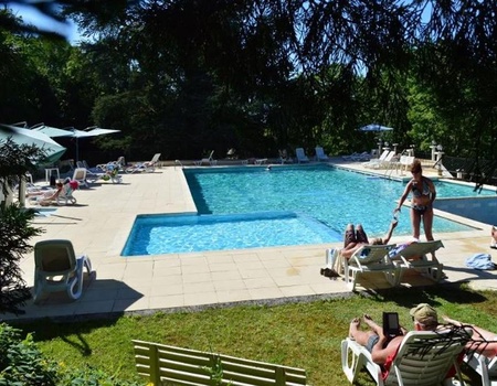 Camping Château de Lacomté, 4*