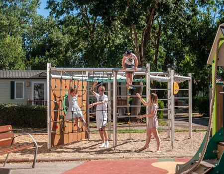 Camping Les 7 Fonts, 3* - 4