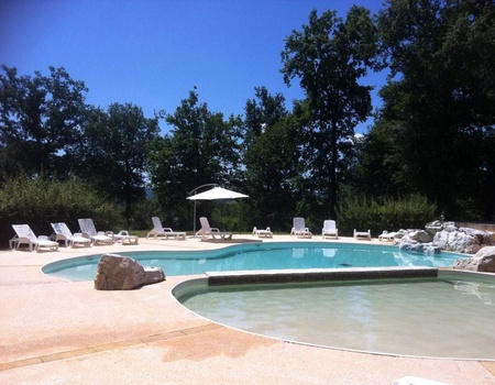 Camping Domaine des Grands Pins 4*