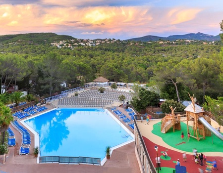 Camping Holiday Green, 5* - 1