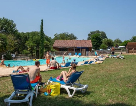 Camping Le Rocher de la Cave, 3* - 4