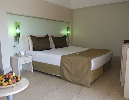 Ambassador Plaza 4* - 4