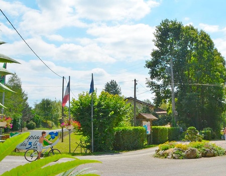 Camping Les Trois lacs, 4* - 5