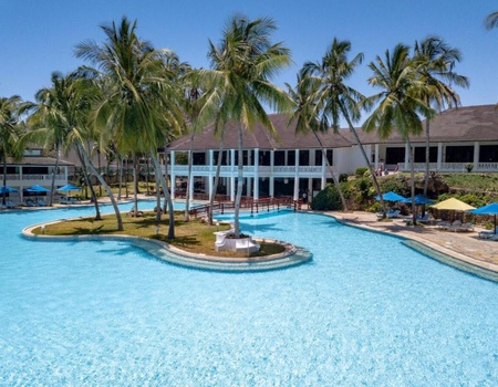 Jet Tours Signature Pridelnn Flamingo Beach Resort & Spa 4* - Safaris en option - 1