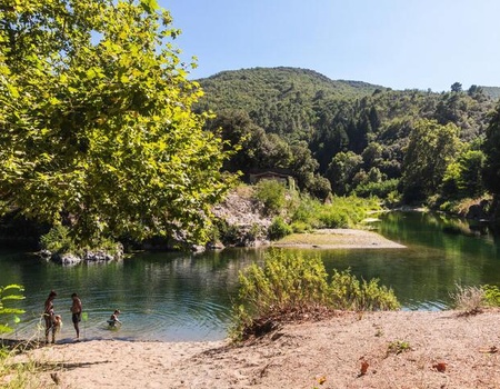 Camping maeva Escapades du Château de l'Hom 4* - Saumane, Sud Est - Image 2