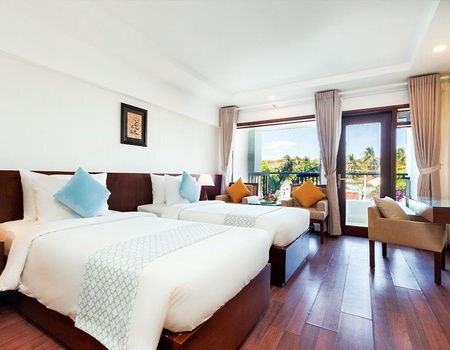 Oriental Pearl by Ôvoyages 4* - 3