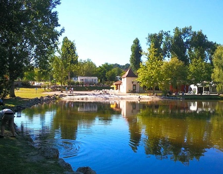 Camping les Etangs du Plessac 4* - 2
