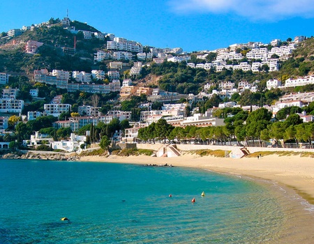 Découvrez Calella en demi-pension avec spa près de la plage - 4* - Calella, Espagne - Image 1