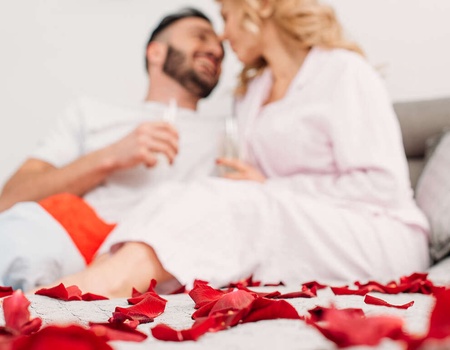 Saint Valentin 2026 en amoureux avec lovebox et spa à 1h30 de Paris - 4* - 1