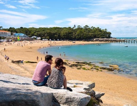 Camping Les P'tites Maisons dans la Prairie, 3*