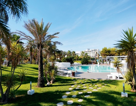 Hôtel Club Marmara Gran Palas 5* - Arrivée Reus - Pineda de Mar, Espagne - Image 1