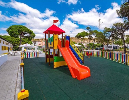 Camping Costa de Caparica, 3* - 3