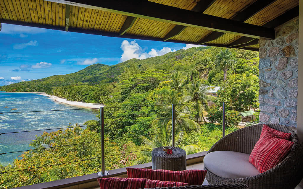COMBINÉ 2 ILES : MAHÉ + PRASLIN Carana Beach Hôtel + Coco de Mer & Black Parrot Suites 12 nuits **** - 4