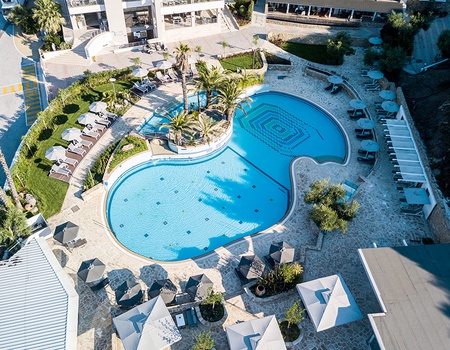 Hôtel Lagomandra Beach Hotel & Suites 4*
