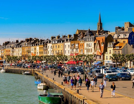 Détente face à la mer à Trouville en Normandie, accès piscine chauffée - 4*