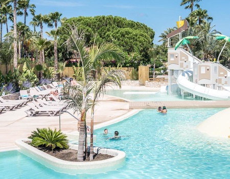 Camping Stel - Roda de Bara, 4* - 2