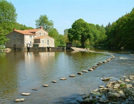 Camping la Vallée de Poupet, 3* - 1