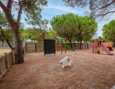 Camping Le Roussillonnais, 3* - 2