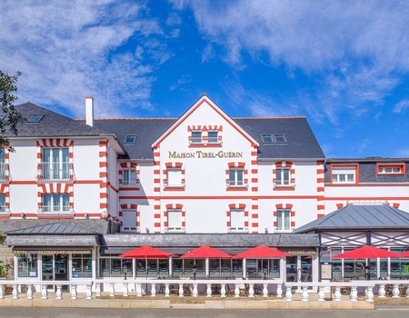 Séjour familiale à la découverte du Zoo la Bourbansais dans un hôtel de charme 4*+ Petit-déjeuner + Accès à l'espace détente + Sauna - 2