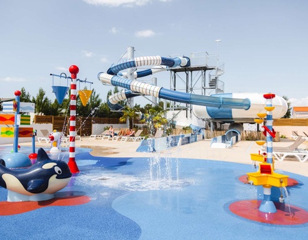 Camping Les Places Dorées 5* - 2