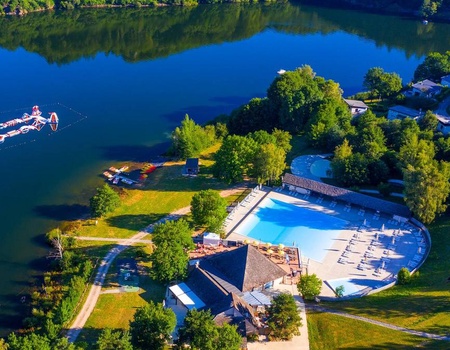 Camping Domaine des Tours, 4* - 5