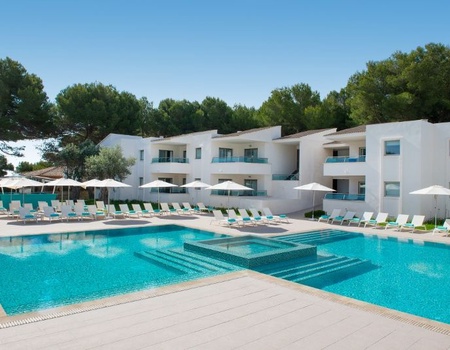 Iberostar Selection Playa de Muro Village 5*