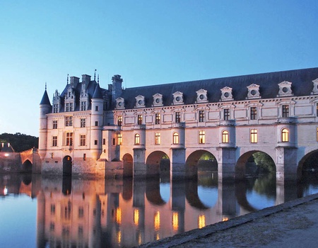 Trio de Charme à Blois avec bouteille de Vin et visite du château de Chenonceau - 2*