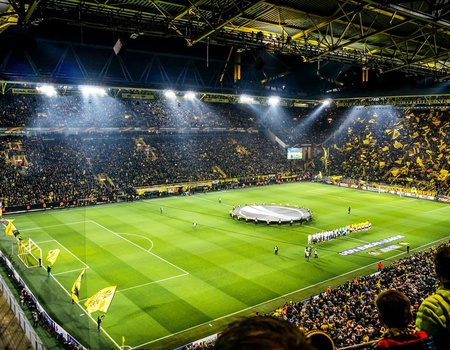 Match foot Borussia Dortmund - Saison 2025-2026 avec hôtel 3* - 2