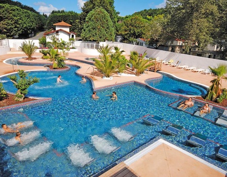 Camping Le Ruisseau, 5*