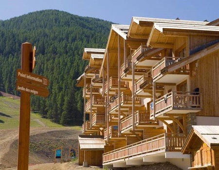 Résidence Madame Vacances Le Parc des Airelles 3* - Hautes-Alpes - Les Orres, Alpes du Sud - Image 1