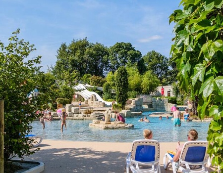 Camping Parc de Fierbois 5* - Sainte-Catherine-de-Fierbois, Centre - Image 2