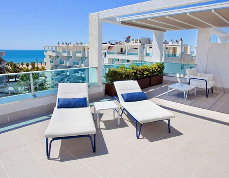 Offre à Salou! Profitez d'une suite avec petit-déjeuner et surclassement garanti - 4* - Barcelone, région Sud, Espagne - Image 3