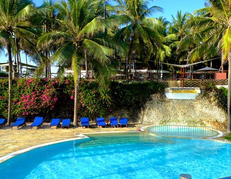 Voyager Beach Resort + Safari 3N - 1