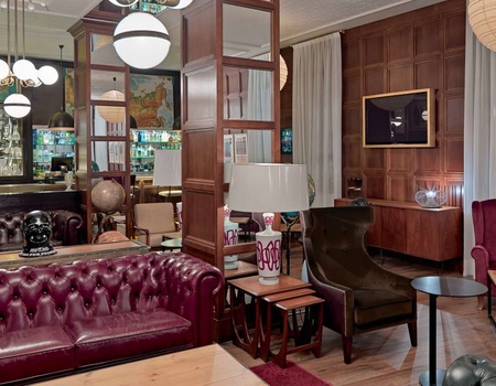 Escapade romantique avec du cava dans la chambre a Barcelone - 4* - 5