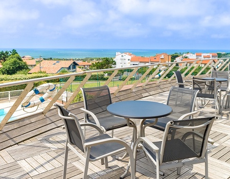 Club Azureva Anglet 2* en demi-pension