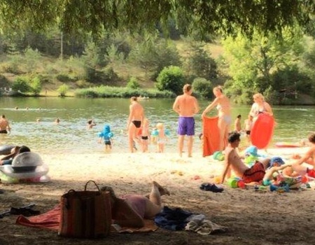 Camping Domaine du Lac 3* - Dordogne - Plazac, Sud Ouest - Image 1