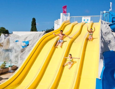 camping Les Charmettes - Funpass non inclus, 4* - 2