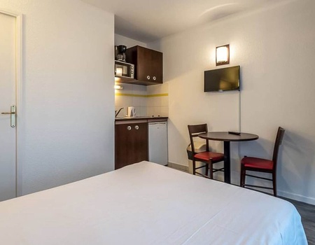Comfort Aparthotel Les Hauts d'Annecy : Logement + Train - Haute Savoie - Annecy, Alpes du Nord - Image 4
