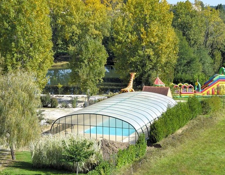 Camping les Etangs du Plessac 4*