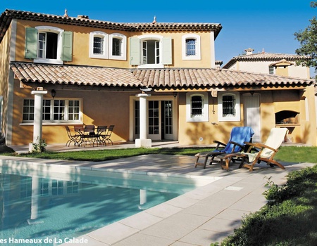 RESIDENCE LAGRANGE LE DOMAINE DE FAYENCE 4* - 5