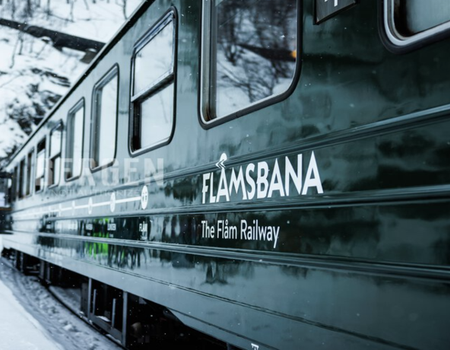 De Bergen à Oslo : Croisière et trains à travers les fjords
