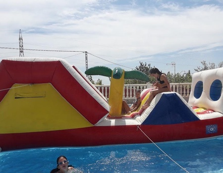 Camping Los Pinos, 4* - 5