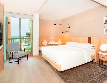 Sheraton Abu Dhabi Hotel & Resort 5* - 5