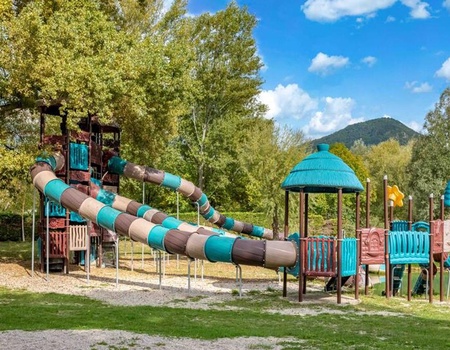 Camping le Lac Bleu - Ciela Village, 3* - 4