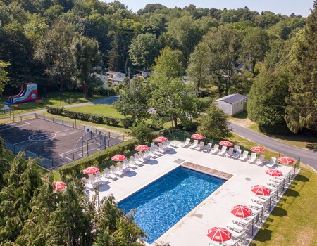 Camping - Le Grand Paris, 4* - 2